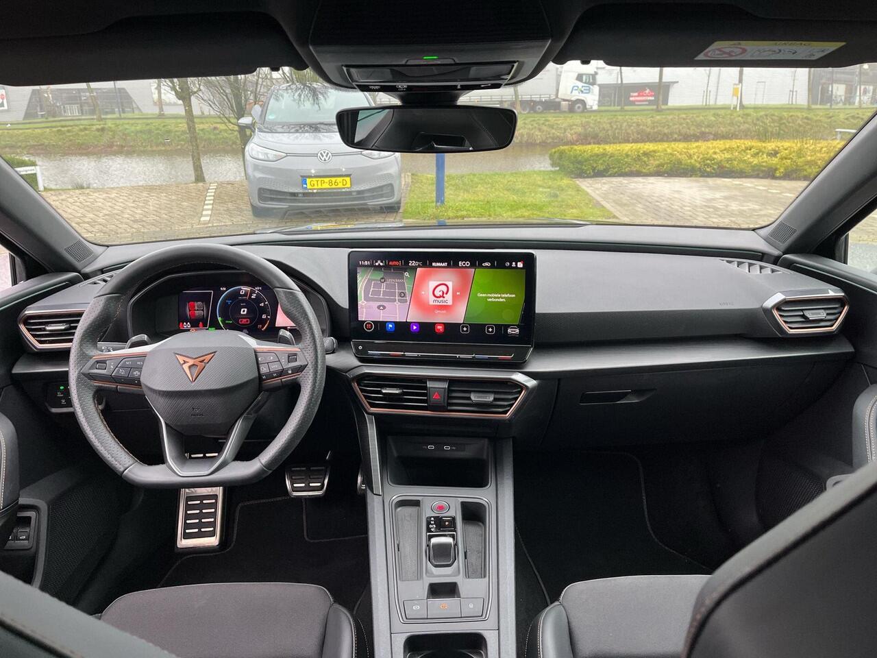 Cupra Leon Sportstourer 1.4 TSI e-Hybrid DSG | 204 pk | PHEV | Trekhaak | A. Camera | Navi | Elec. A-Klep | DCC |