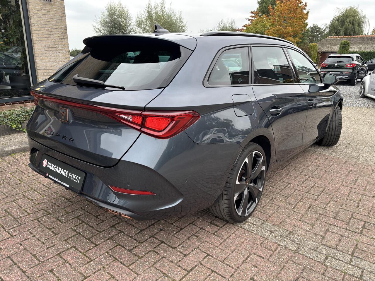 Cupra Leon Sportstourer 1.4 e-Hybrid VZ Automaat Adrenaline Full LED / Camera / Sport-Interieur