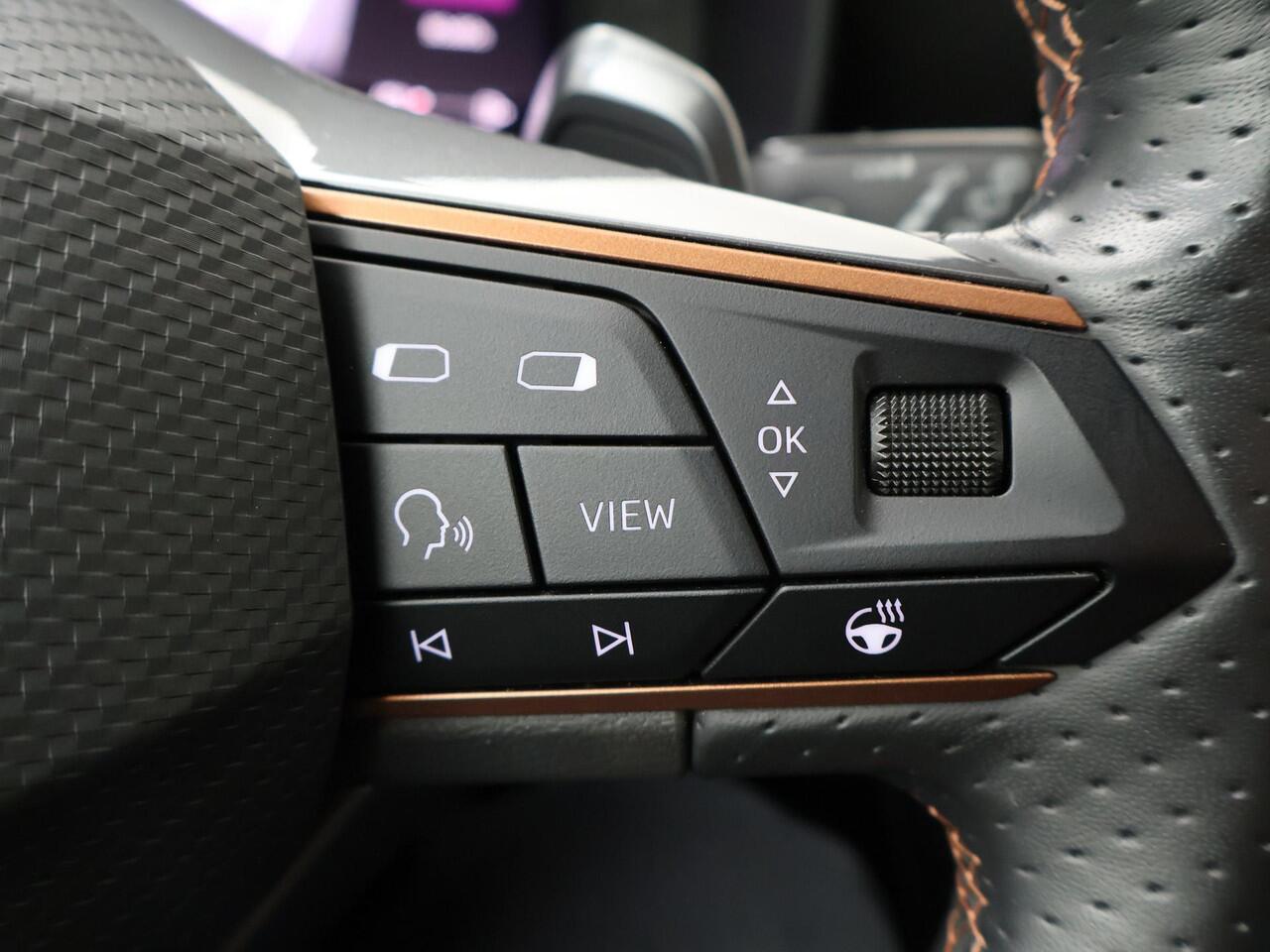 Cupra Leon Sportstourer 1.4 e-Hybrid 245 | 245 PK | SoH 91% | Panoramadak | Stoelverwarming | Achteruitrijcamera | Virtual Cockpit |