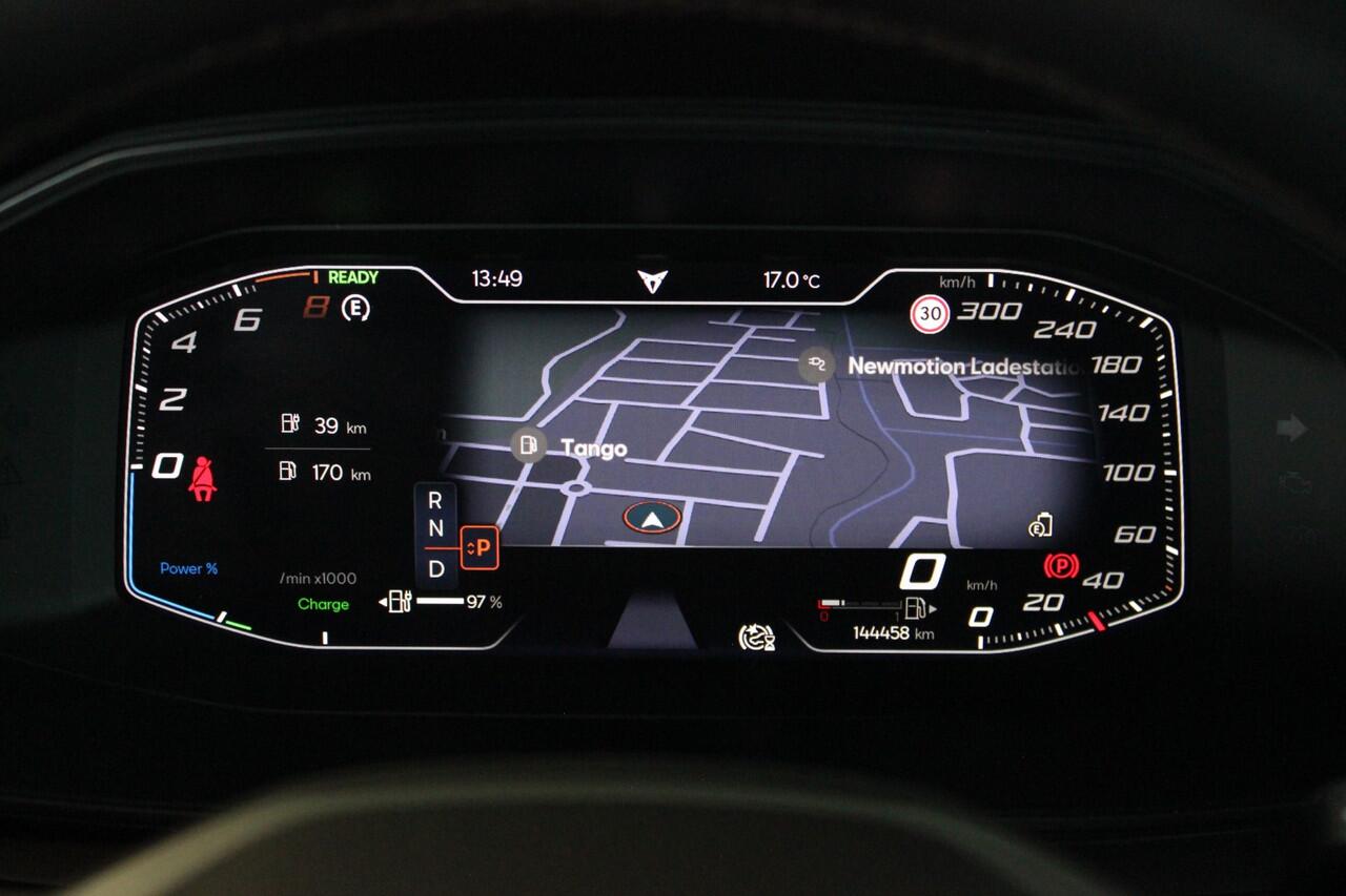 Cupra Leon Sportstourer 1.4 e-Hybrid 245 Plug-in | Camera | Memorystoel | Carplay | Keyless | Stoel/Stuurverw. | Navi | 19" LMV | PDC V+A