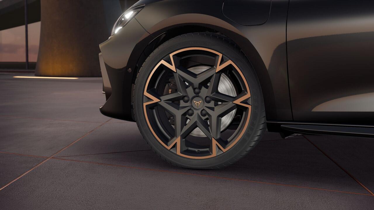 Cupra Leon Sportstourer 1.5 TSI e-Hybrid 272 6DSG VZ Performance | Achteruitrijcamera | Digitaal instrumentenpaneel (Virtual Cockpit) | Draadloze Apple CarPlay(TM), Android Auto(TM)