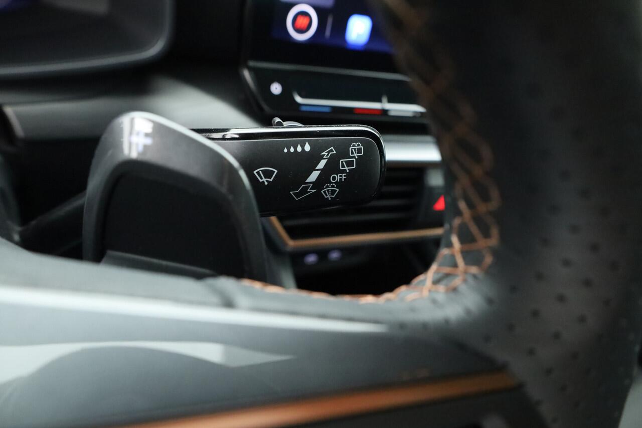 Cupra Leon Sportstourer 1.4 e-Hybrid 204pk | Navi | Adapt. Cruise | CarPlay | Keyless | Camera | Stoel-Stuurverw.