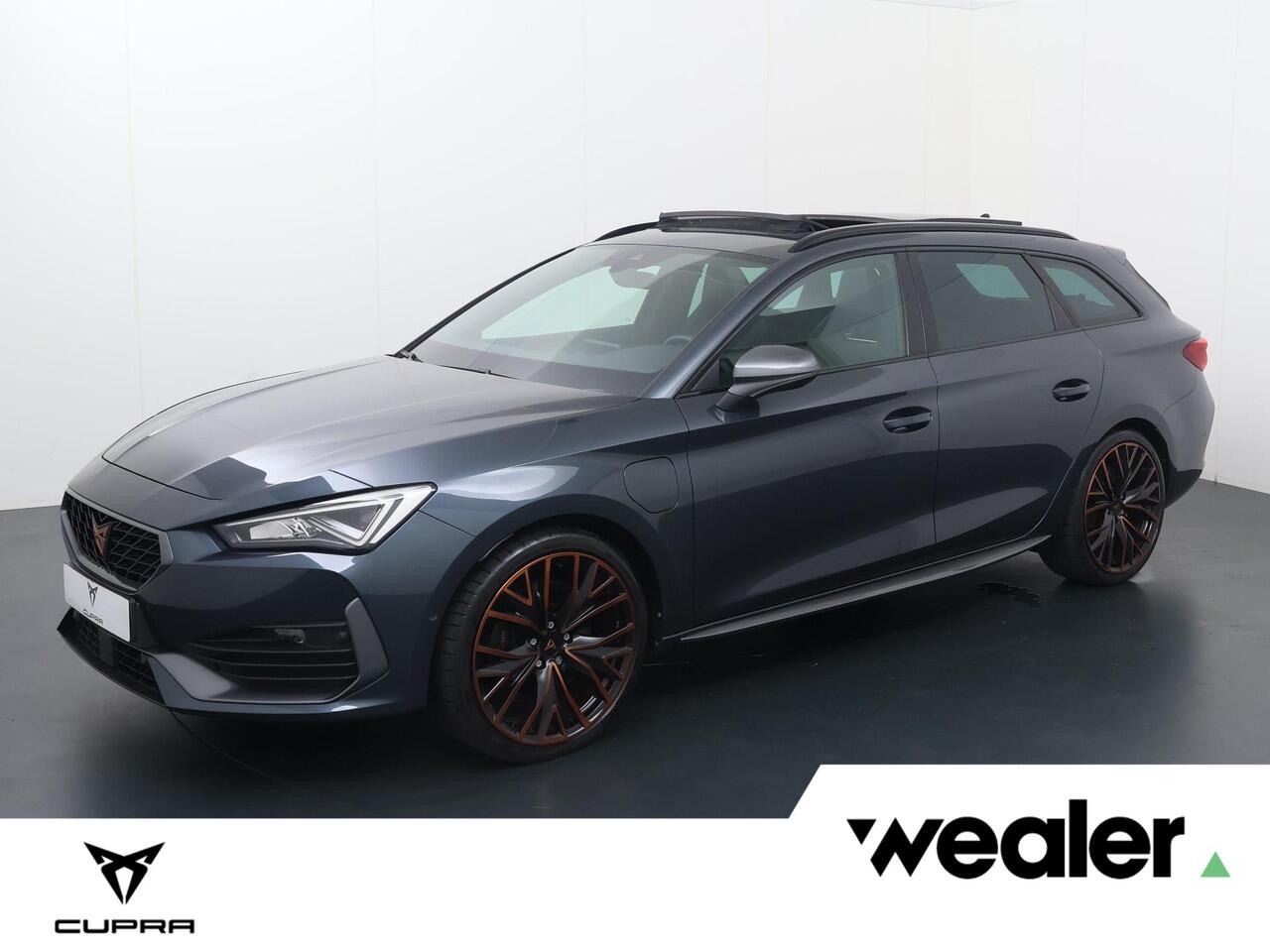 Cupra Leon Sportstourer 1.4 e-Hybrid VZ Performance | 245 PK | SoH 91% | Panoramadak | Elek. achterklep | Adaptive cruise control |
