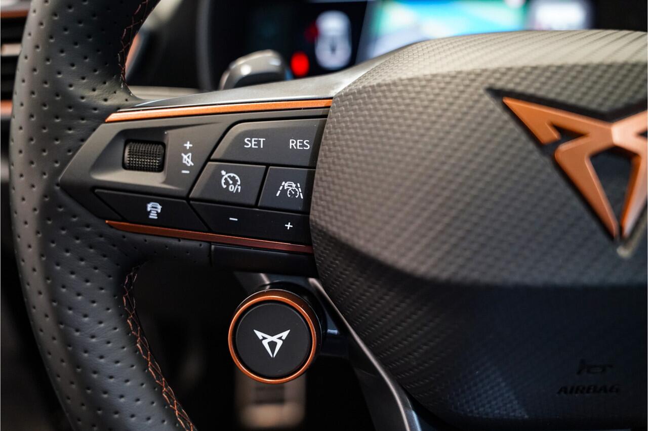 Cupra Leon Sportstourer 1.4 e-Hybrid 245 pk Copper|Pano dak|19 inch|Leder