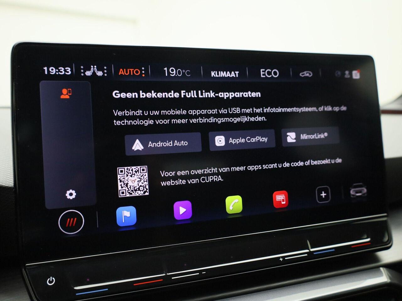 Cupra Leon Sportstourer 1.4e-Hybrid 180kW/245PK VZ DSG · Trekhaak · Camera + Parkeersensoren · Navigatie · Garantie tot april 2027 of 90000km