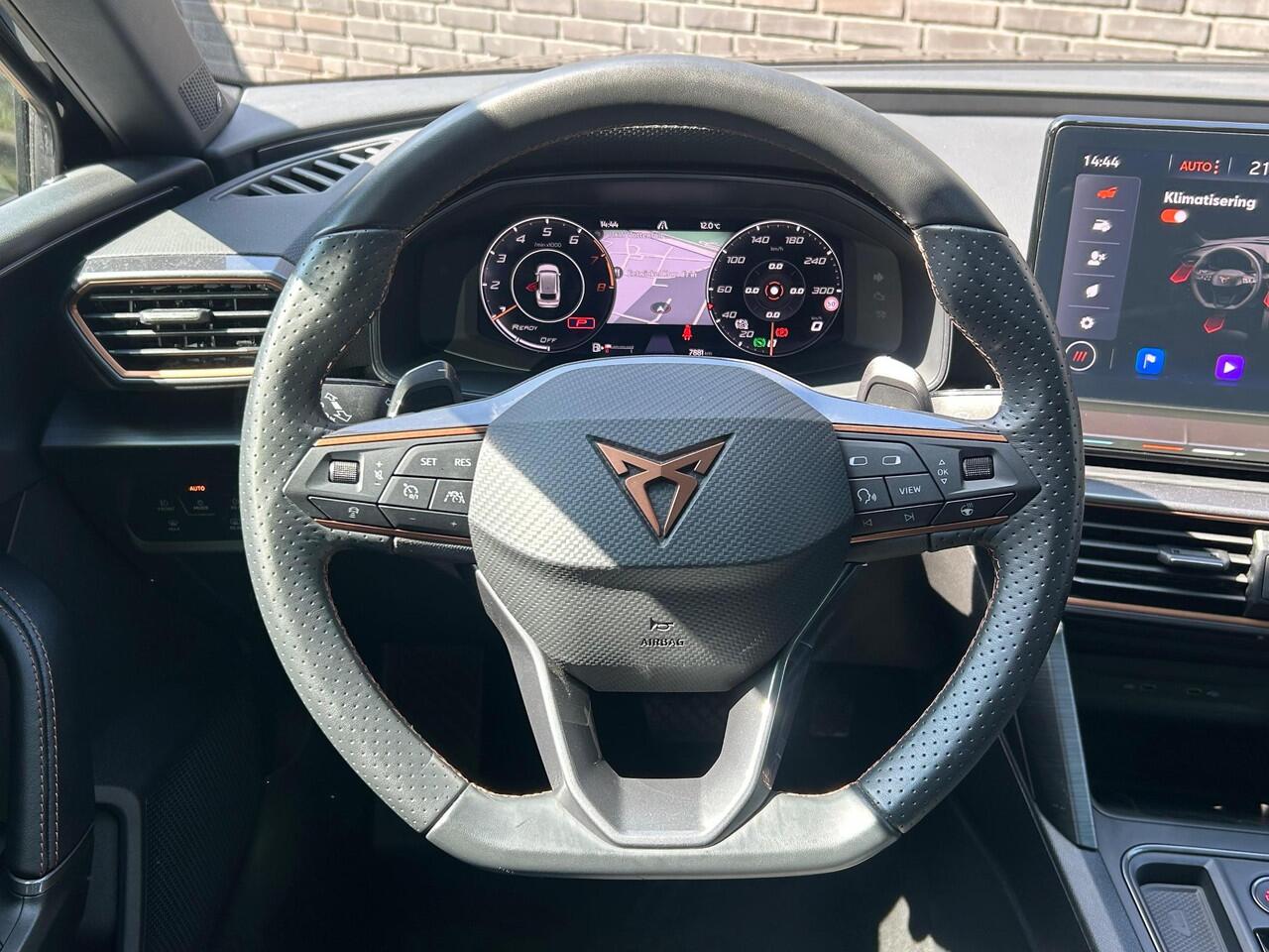 Cupra Leon Sportstourer 1.5 eTSI Business Edition Plus l Pano l Sfeer l Beats l Cruise Adaptief l