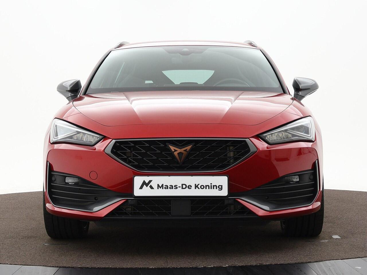 Cupra Leon Sportstourer 1.4 245pk DSG e-Hybrid VZ Performance · Camera · Keyless · Apple/Android Car Play · Elek. Trekhaak · Elek. Achterklep · Navi · 19'' Inch · garantie t/m 27-02-2027 of 90.000km · TOPDEAL