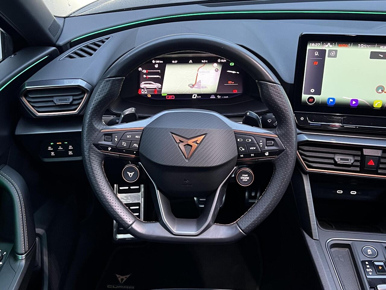 Cupra Leon Sportstourer 1.4 e-Hybrid VZ Copper Edition Automaat 245 PK / Plug-In / EAER 58km / Navigatie / Elektrische trekhaak 1.500 kg / Elektrische klep / Sportstoelen / Stuur- en stoelverwarming / Apple Carplay Android / 19" LM wielen /