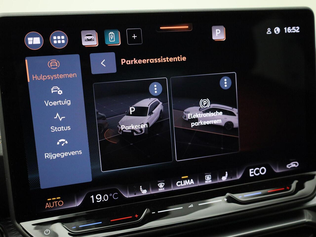 Cupra Leon Sportstourer 1.5 TSIe-Hybrid 150kW/204PK DSG · Apple/Android Car Play · Camera + Parkeersensoren · LED · Garantie tot 10-07-2028 of 90000km.