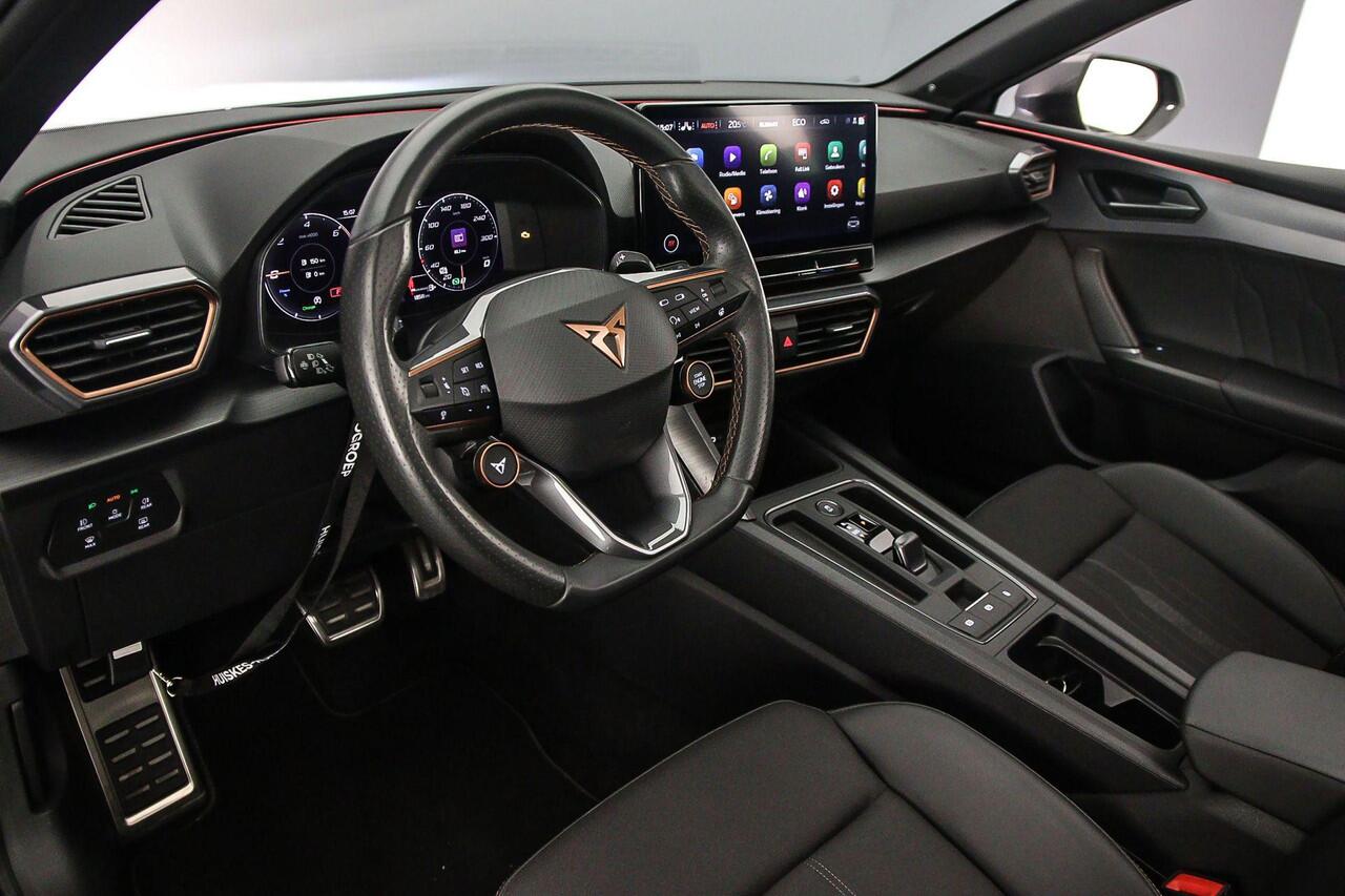 Cupra Leon Sportstourer VZ Performance 1.4 TSI e-Hybrid 245pk DSG Automaat Panoramadak, Beats audio, LED matrix koplampen, Adaptive cruise control, Achteruitrijcamera, Elektrische achterklep