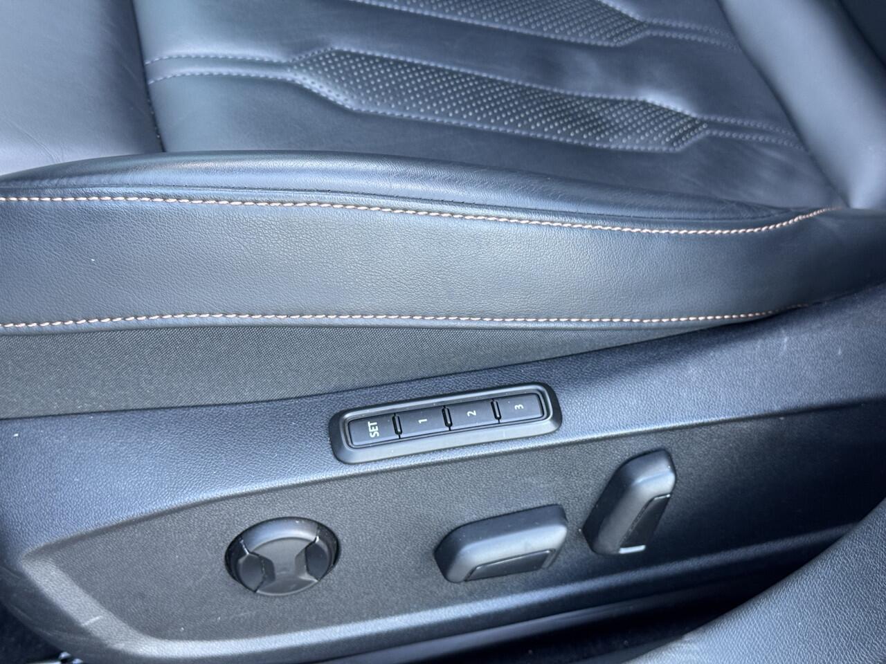 Cupra Leon Sportstourer 1.4 e-Hybrid VZ Performance | Vol Leer | 19"| Pano | elk. Stoel