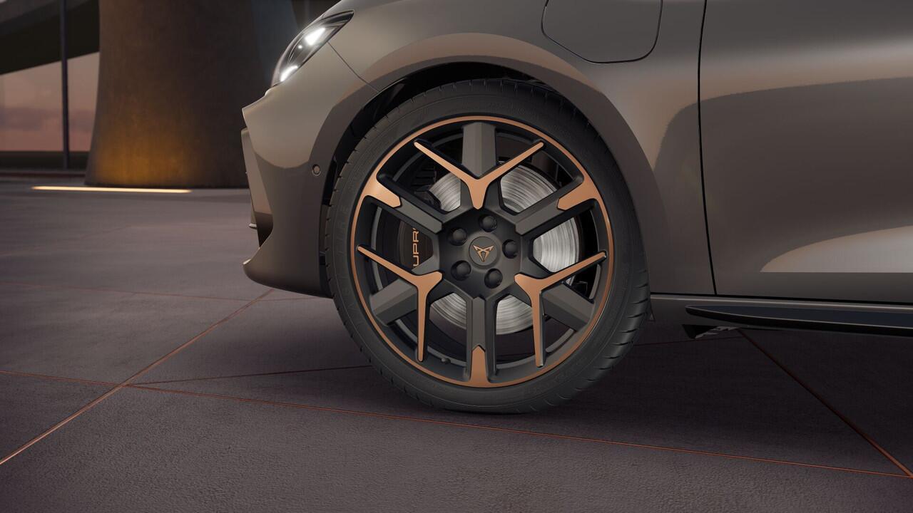 Cupra Leon Sportstourer 1.5 TSI e-Hybrid 272 6DSG VZ Performance | Achteruitrijcamera | Digitaal instrumentenpaneel (Virtual Cockpit) | Draadloze Apple CarPlay(TM), Android Auto(TM)