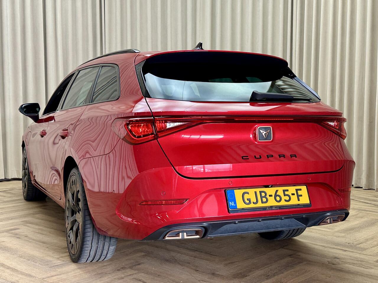 Cupra Leon Sportstourer 1.4 e-Hybrid VZ Adrenaline *Leder* Stoel/Stuurverwarming / Memory Seat / Keyless / Digital Cockpit / Adaptive Cruise / 19" LMV