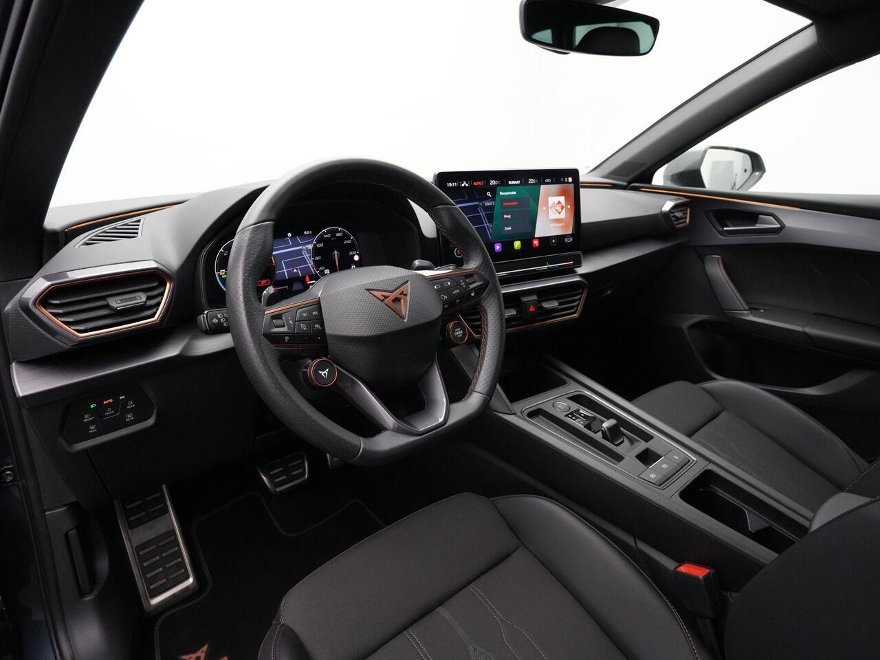 Cupra Leon Sportstourer 1.4 e-Hybrid 245 pk DSG VZ Performance | Trekhaak | Adaptief onderstel | Stuur-/stoelverwarming | Achteruitrijcamera