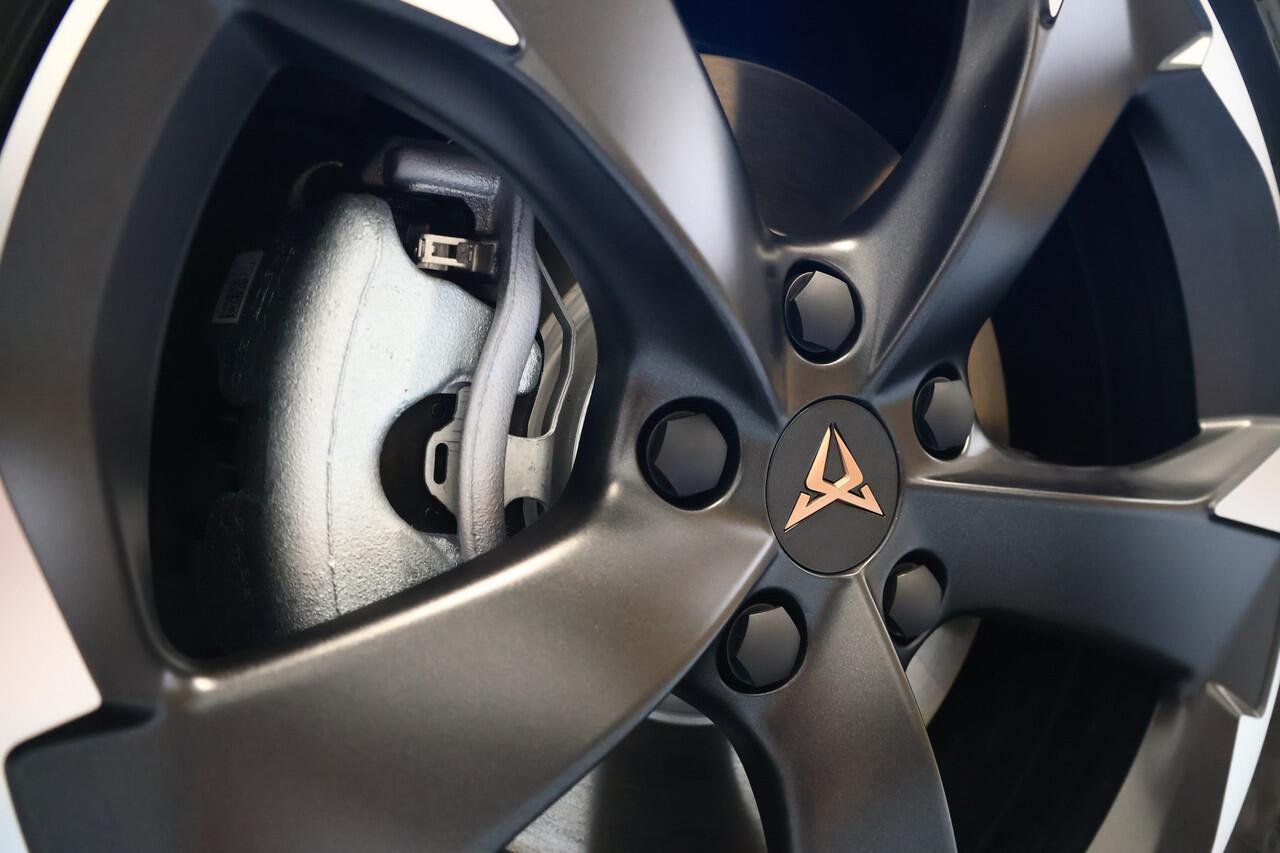 Cupra Leon Sportstourer 1.5 TSI e-Hybrid Business LED/Keyless/Camera/Virtual Cockpit/Elek. klep/Acc/18"/Trekhaak wegkl.