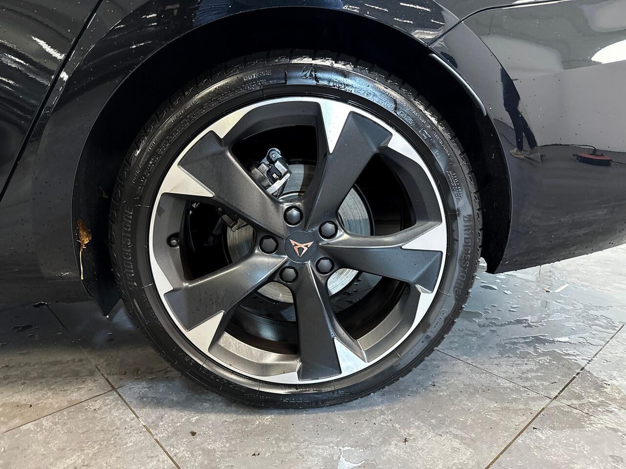 Cupra Leon Sportstourer 1.5 eTSI 150pk Business Edition Adaptive Cruise Control | Verwarmbare voorstoelen | Dodehoeksensor