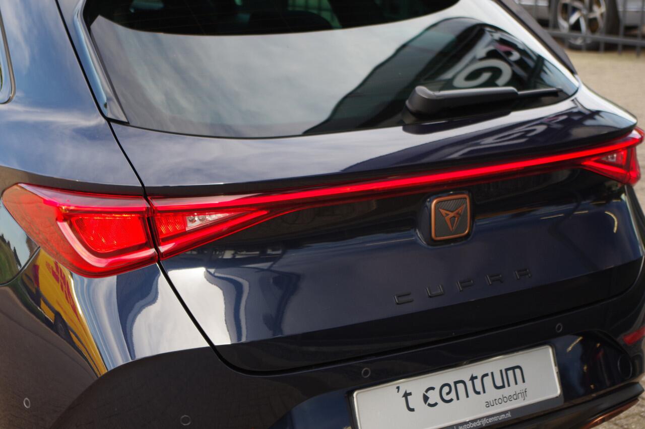Cupra Leon Sportstourer 1.4 e-Hybrid Business 204 PK PHEV, Winterpakket, Camera, Keyless