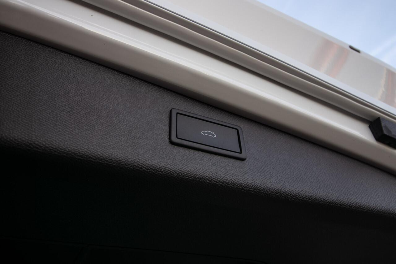 Cupra Leon Sportstourer 1.4 e-Hybrid PHEV Business | Adapt Cruise | 18" Lmv | Elek achterklep