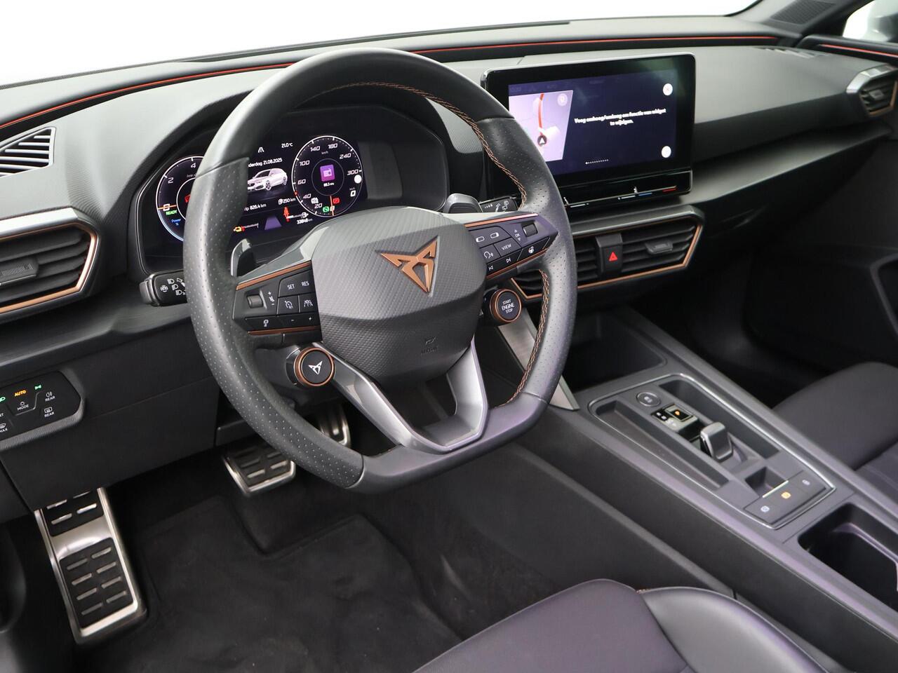 Cupra Leon Sportstourer 1.4 e-Hybrid VZ Performance | 245 PK | SoH 91% | Panoramadak | Elek. achterklep | Adaptive cruise control |