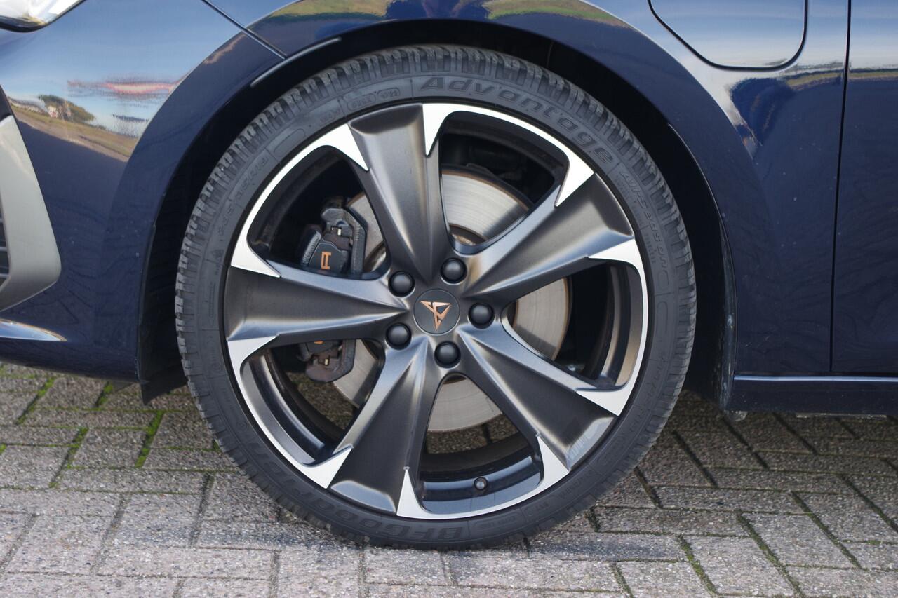 Cupra Leon Sportstourer 1.4 e-Hybrid VZ 245 PK Adrenaline, Adap. Cruise Control, WInterpakket, LED, Keyless