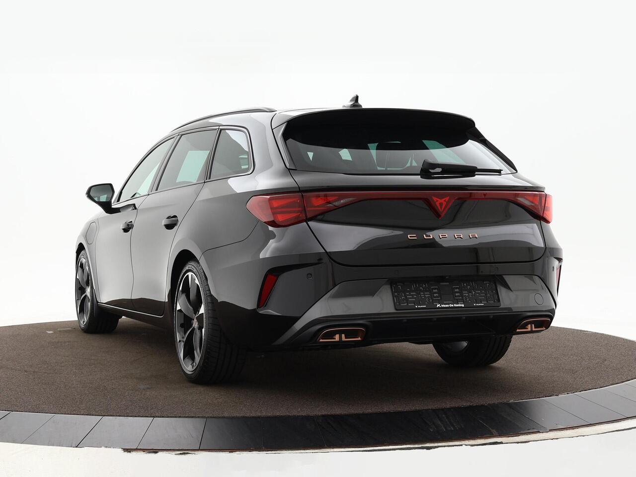 Cupra Leon Sportstourer 1.5 TSI 204pk DSG e-Hybrid Business · Camera · Apple/Android Car play · Elek. Trekhaak · Keyless · 18'' Inch · Garantie t/m 11-06-2028 of 100.000km