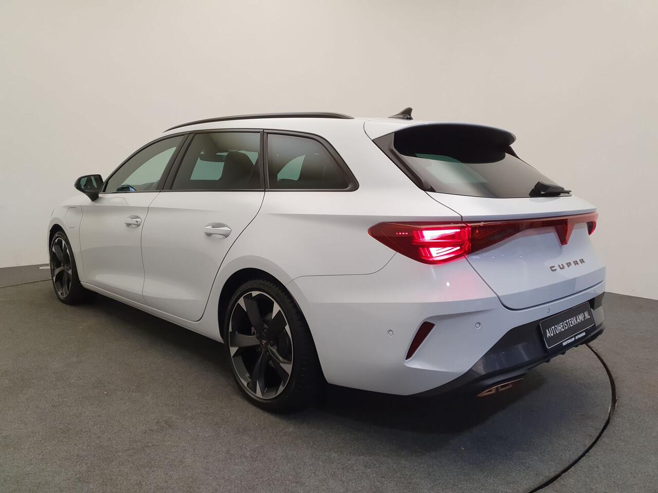 Cupra Leon Sportstourer 1.5 TSI 204pk DSG/AUT e-Hybrid Wegklapbare trekhaak, ACC, Sportstoelen