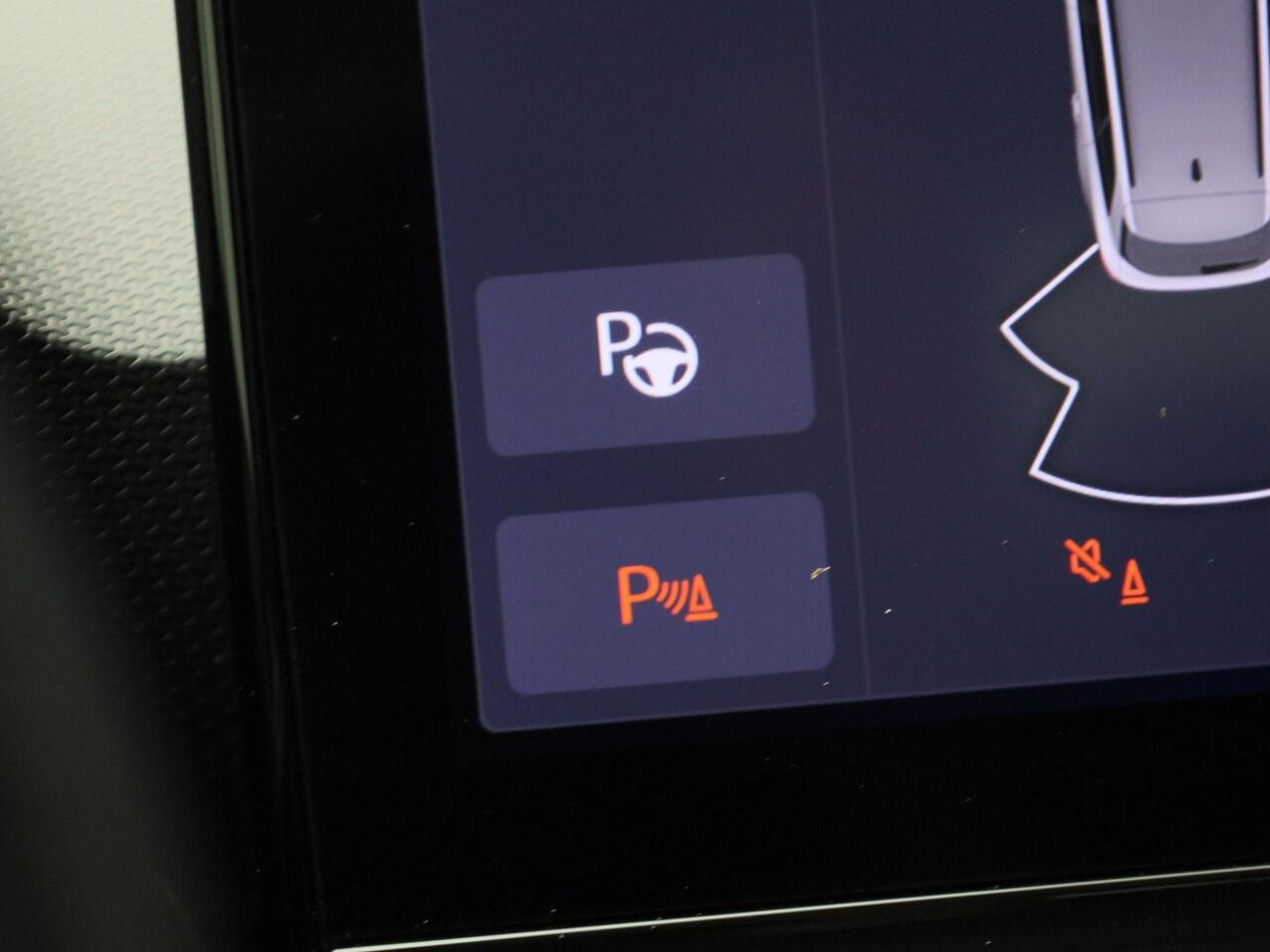 Cupra Leon Sportstourer 1.4e-Hybrid 150kW 204PK DSG automaat · Apple/Android Car Play · Leder/stof · Camera + Parkeersensoren