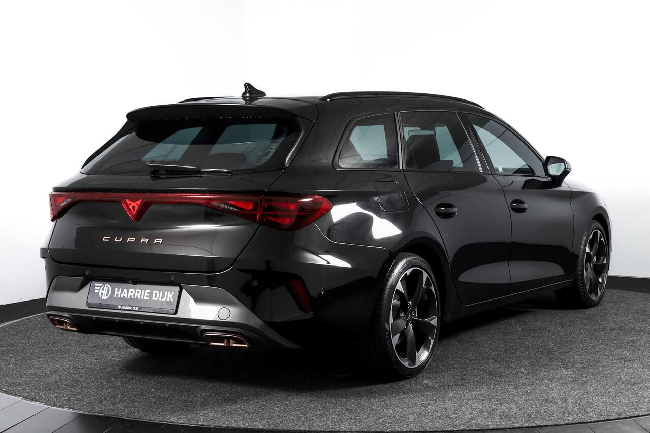 Cupra Leon Sportstourer 1.5 TSI e-Hybrid Business | Drive Pack | Dig. Cockpit | Adapt. Cruise | Stoel-+Stuurverw. | PDC | Camera | NAV + App. Connect | ECC | LM 18" | 9447