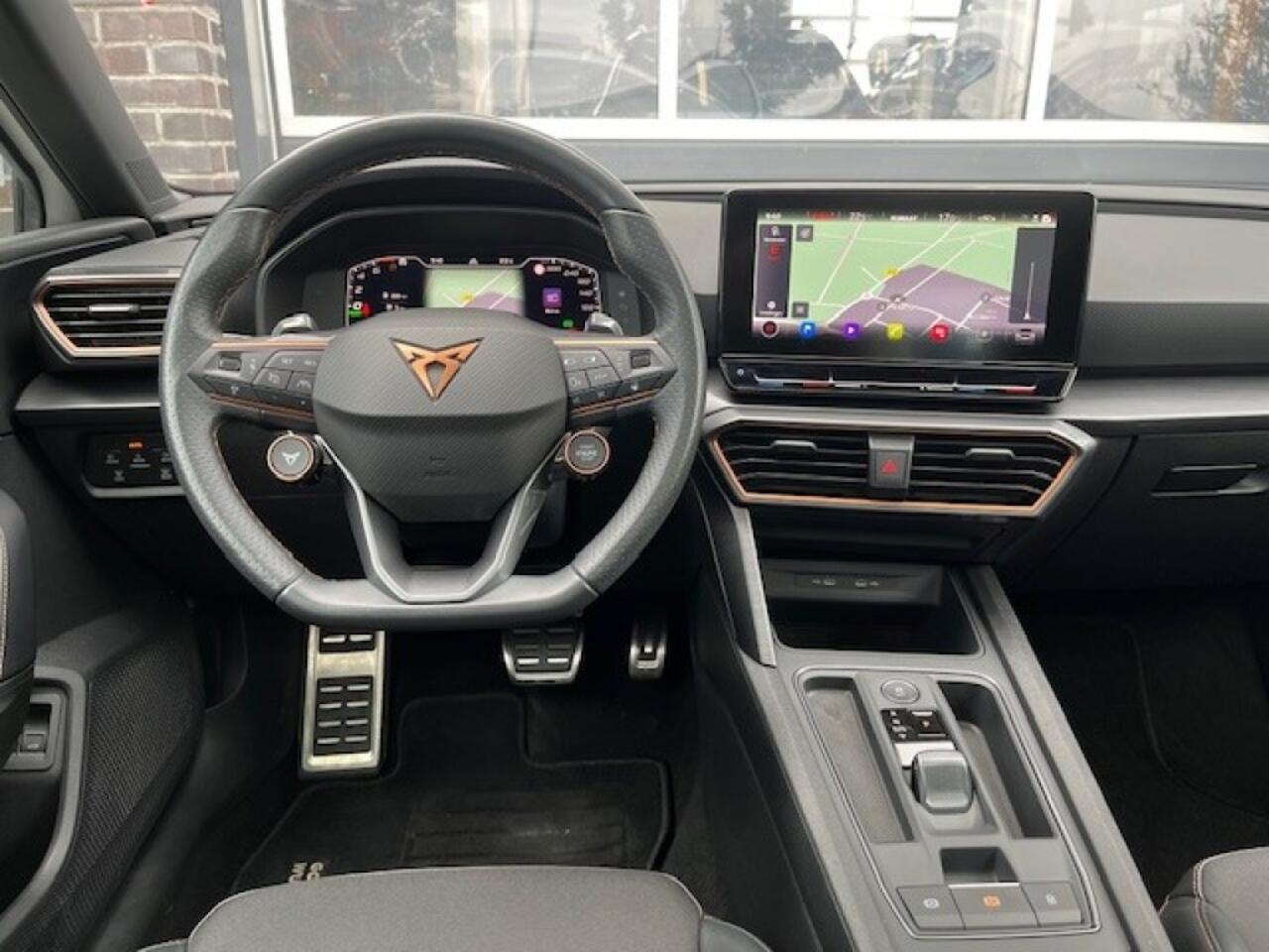 Cupra Leon Sportstourer 1.4 E-HYBRID VZ 245PK - PANO - CAMERA - 19 INCH