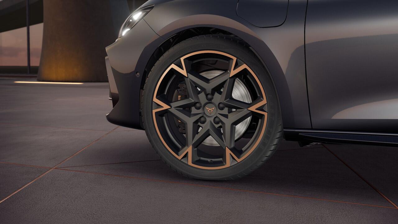 Cupra Leon Sportstourer 1.5 TSI e-Hybrid 272 6DSG VZ Performance | Achteruitrijcamera | Digitaal instrumentenpaneel (Virtual Cockpit) | Draadloze Apple CarPlay(TM), Android Auto(TM)