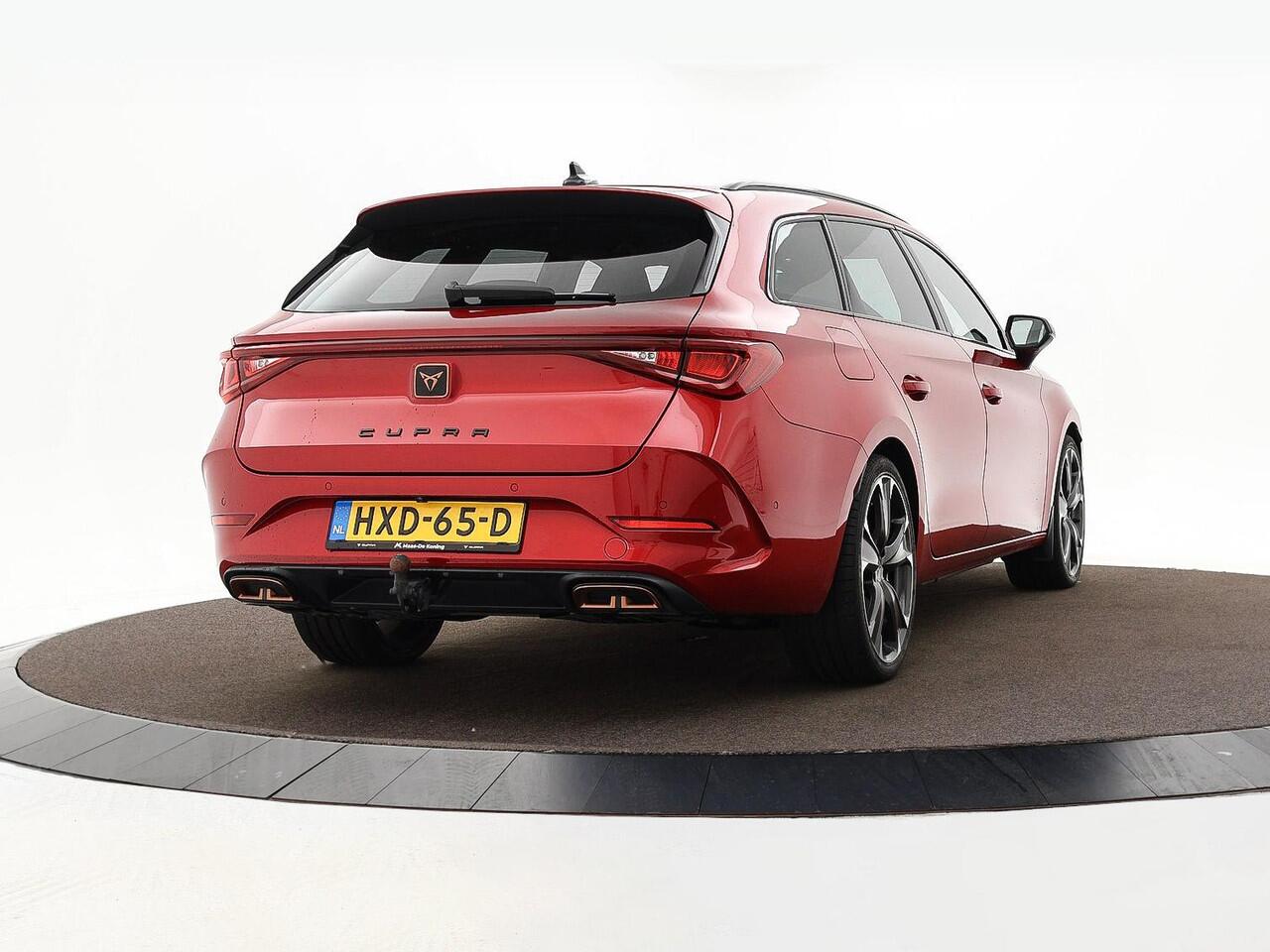 Cupra Leon Sportstourer 1.4 245pk DSG e-Hybrid VZ Performance · Camera · Elek. Trekhaak · Keyless · Apple/Android Car Play · Dodehoek Detectie · Stoel &Stuurverwarming · 19'' Inch · Garantie t/m 18-01-2027 of 90.000km