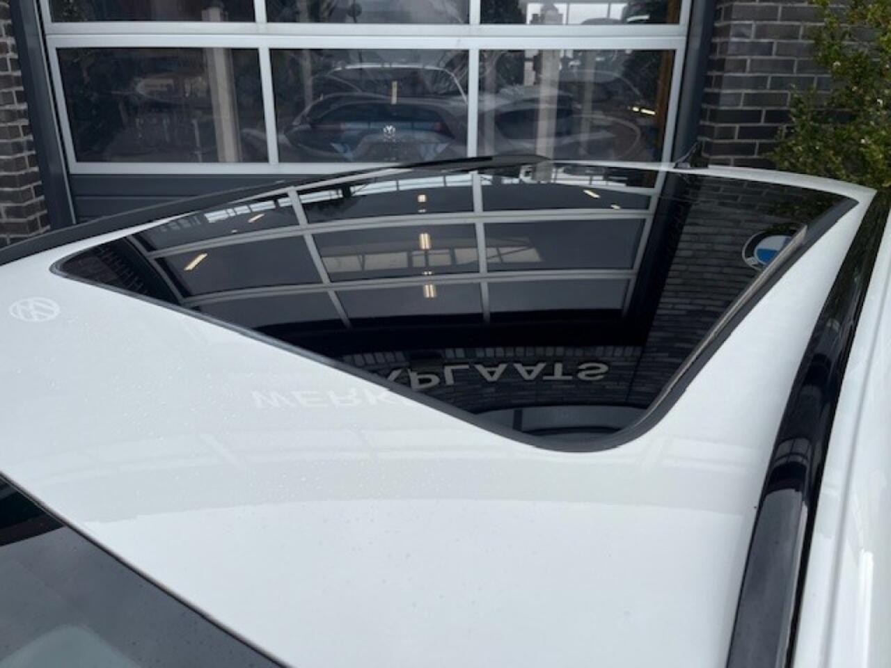 Cupra Leon Sportstourer 1.4 E-HYBRID VZ 245PK - PANO - CAMERA - 19 INCH