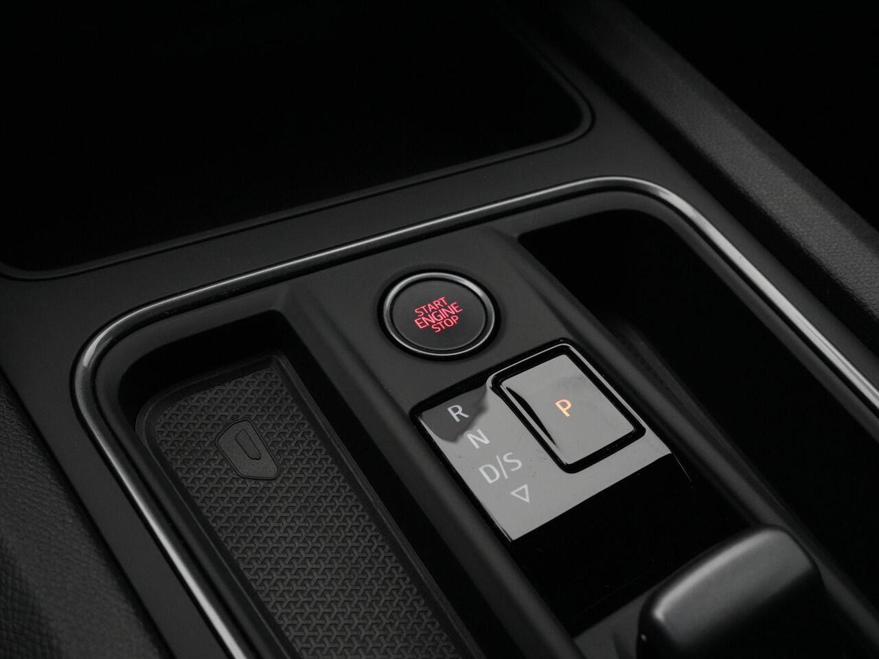 Cupra Leon Sportstourer 1.4 e-Hybrid VZ Business | LED koplampen | Adaptive Cruise | 19 inch