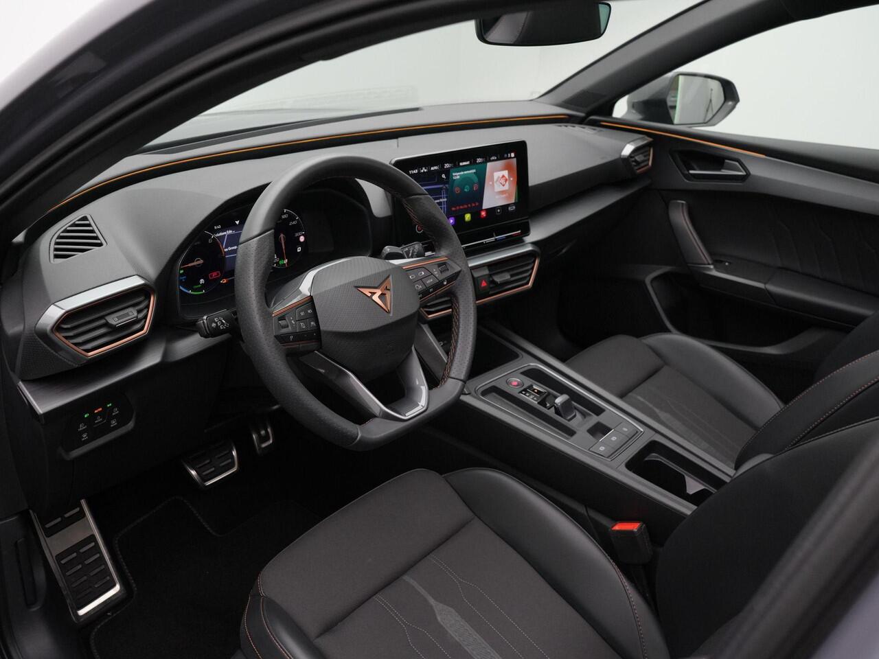 Cupra Leon Sportstourer 1.4 e-Hybrid 245 pk DSG VZ Performance | Panoramadak | Adaptief sportonderstel | Stuur-/stoelverwarming | 19 inch