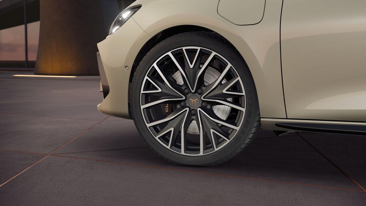 Cupra Leon Sportstourer 1.5 TSI e-Hybrid 272 6DSG VZ Performance | Achteruitrijcamera | Digitaal instrumentenpaneel (Virtual Cockpit) | Draadloze Apple CarPlay(TM), Android Auto(TM)