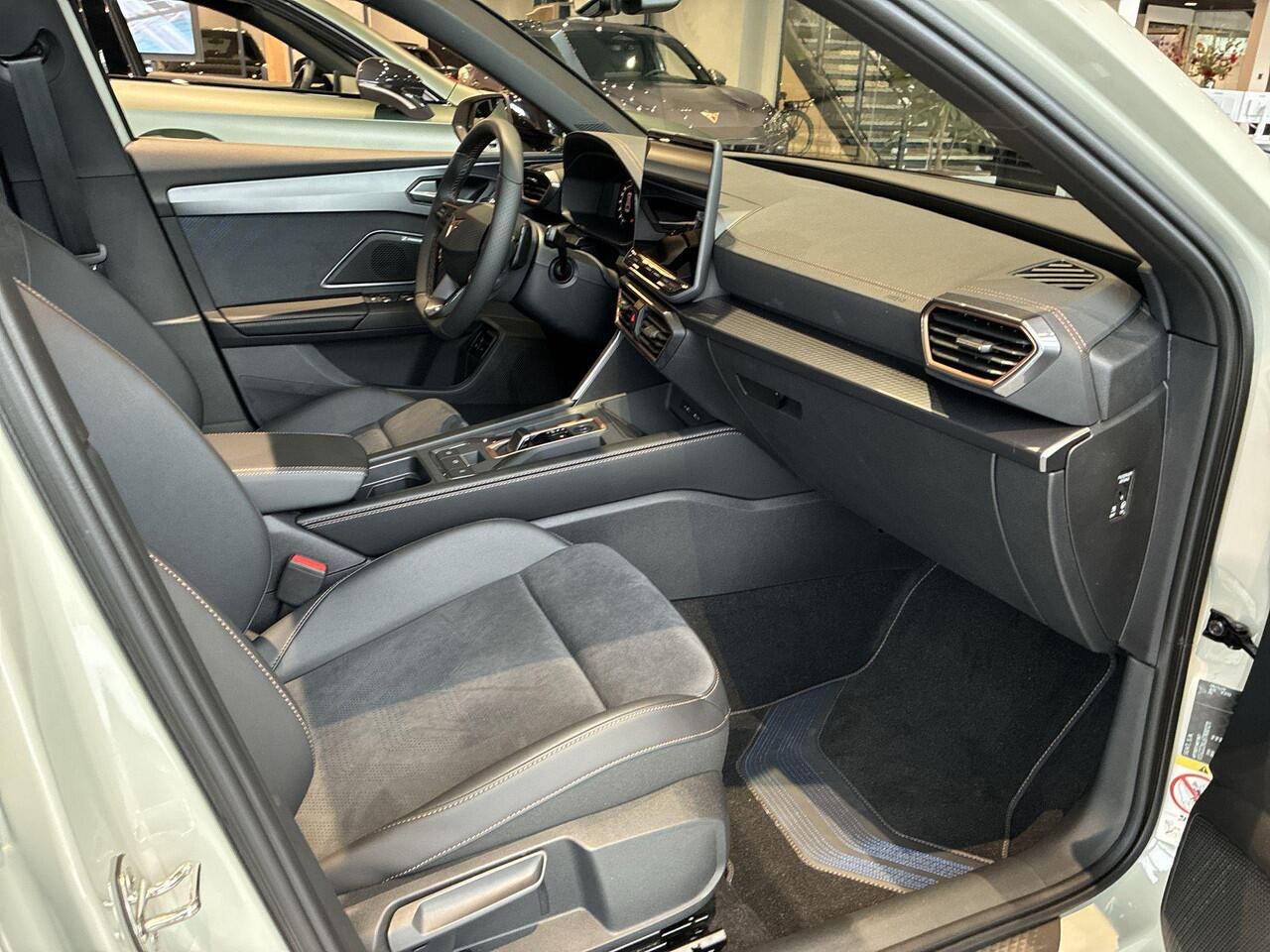 Cupra Leon Sportstourer 1.5 TSI e-Hybrid VZ Performance 272PK l Sennheiser l Panoramdak l Intelligent Drive l Led Matrix Koplampen