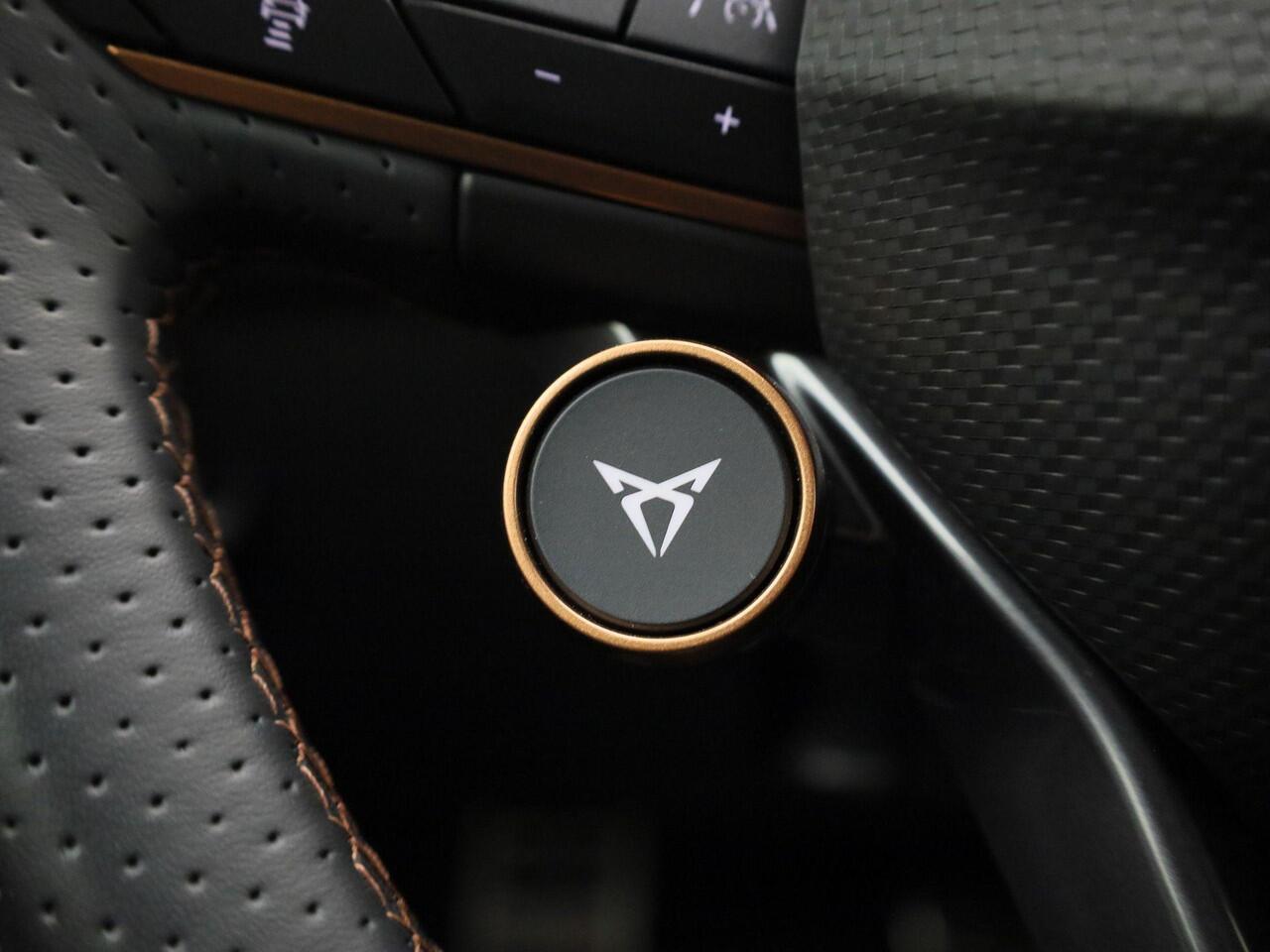 Cupra Leon Sportstourer 1.4e-Hybrid 180kW/245PK VZ DSG · Trekhaak · Camera + Parkeersensoren · Navigatie · Garantie tot april 2027 of 90000km