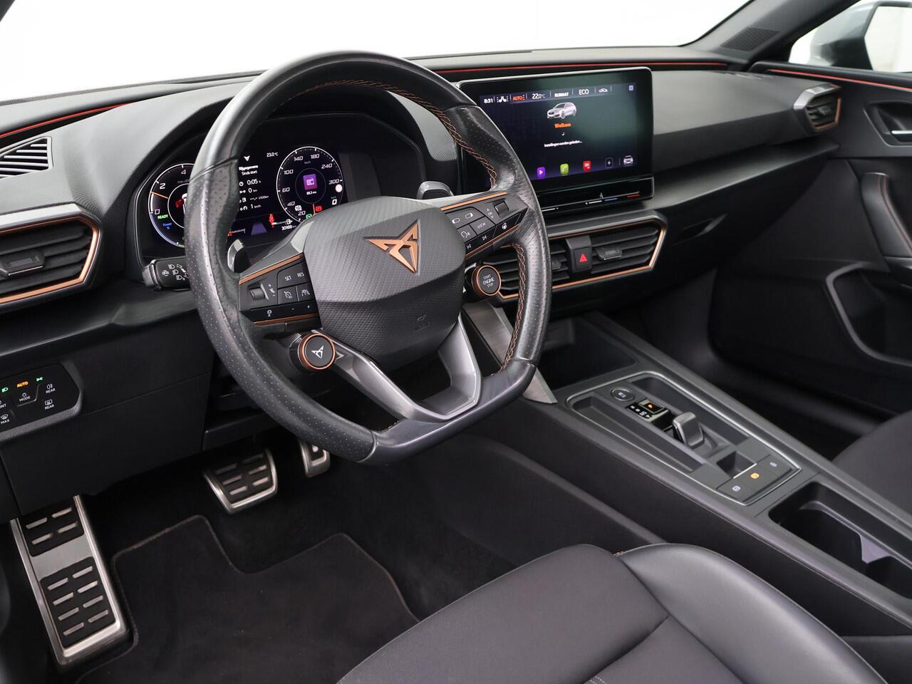 Cupra Leon Sportstourer 1.4 e-Hybrid VZ Adrenaline | 245 PK | SoH 100% | Panoramadak | Voorstoelen verwarmd | LED verlichting |