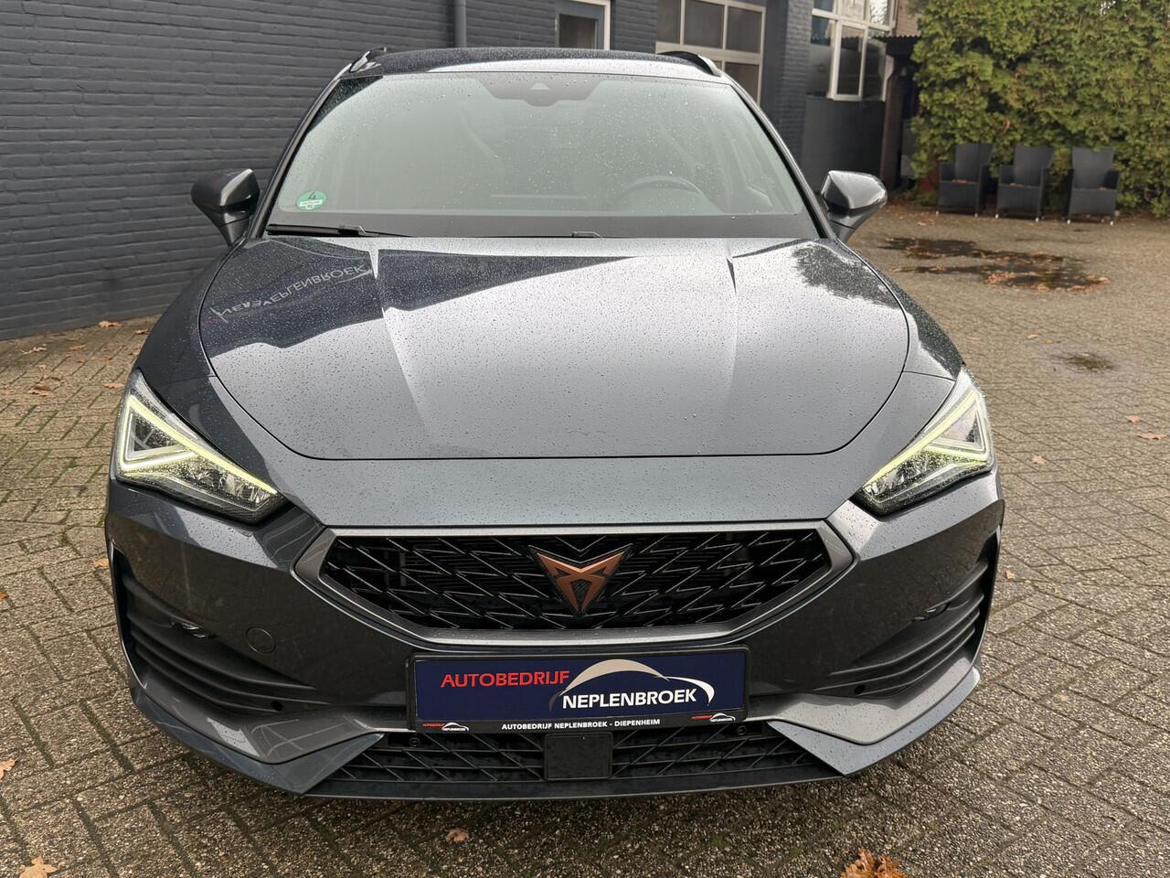 Cupra Leon Sportstourer 1.4 e-Hybrid VZ Adrenaline 245pk 1e eigen dealer onderhouden !!