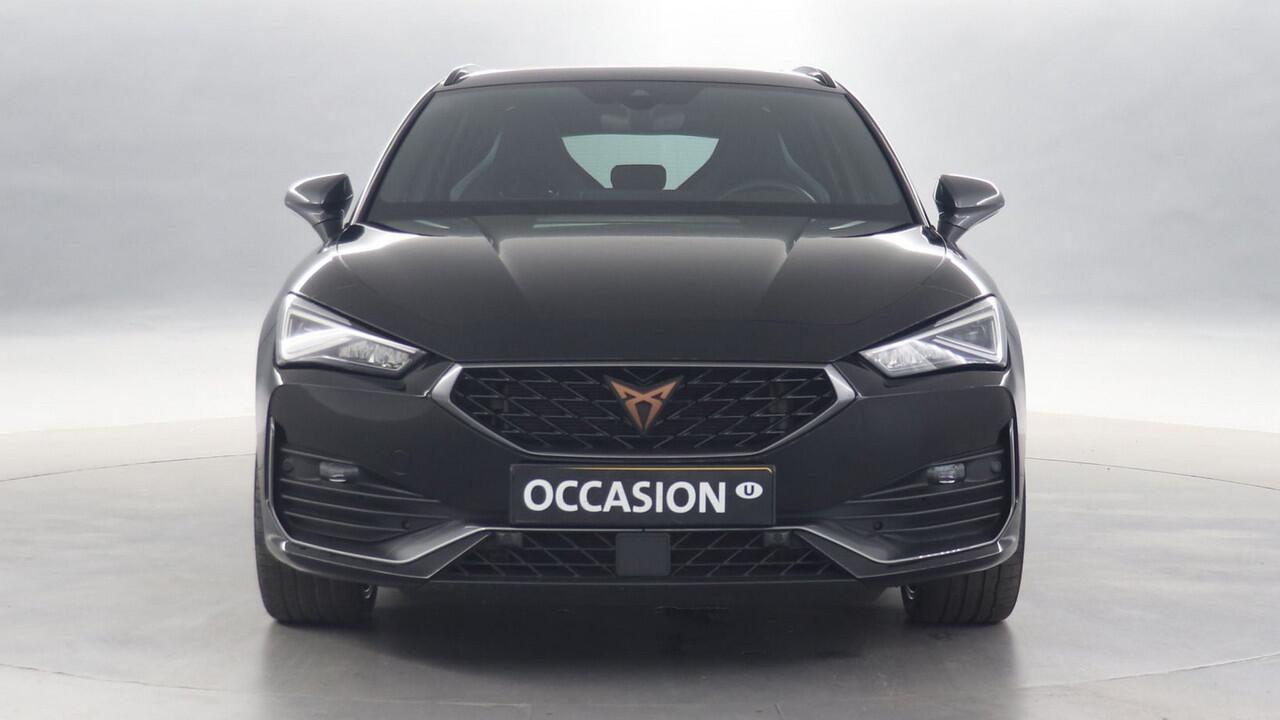 Cupra Leon Sportstourer 1.4 TSI eHybrid 245pk PHEV VZ Performance Limited / Panoramadak / Stoel+Stuurverwarming / Camera / Demonstratievoertuig