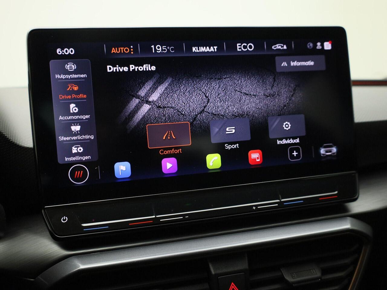 Cupra Leon Sportstourer 1.4e-Hybrid 150kW 204PK DSG automaat · Apple/Android Car Play · Leder/stof · Camera + Parkeersensoren