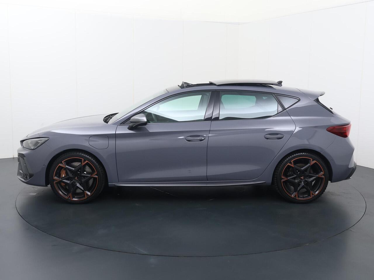 Cupra Leon 1.5 TSI e-Hybrid VZ Performance | 272 PK | SoH 100% | Panoramadak | Matrix LED koplampen | Adaptive cruise control | Sennheiser audio |