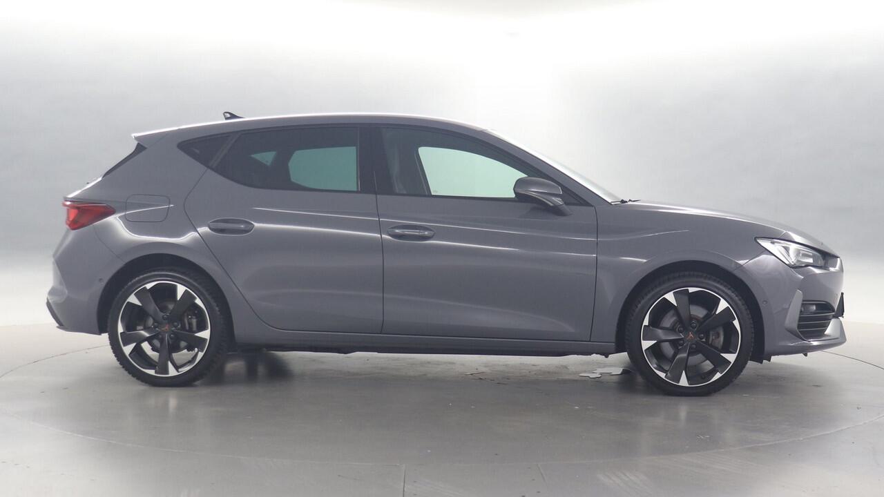 Cupra Leon 1.4 TSI eHybrid 204pk PHEV Adrenaline / Navigatie / Camera / Adaptive Cruise