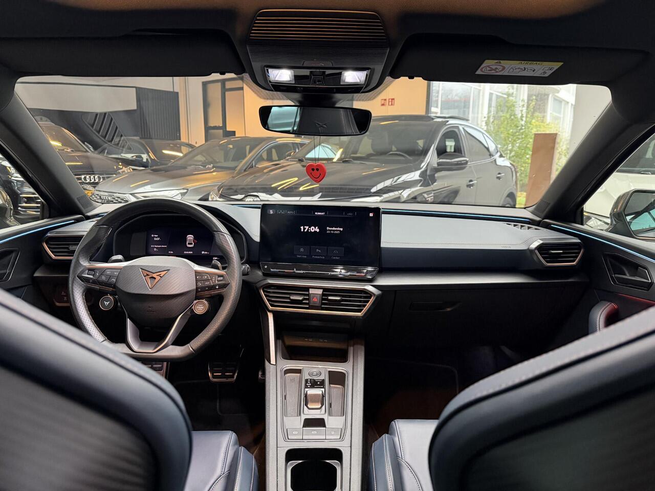 Cupra Leon 1.4 e-Hybrid Limited Schaalstoelen / Carbon / Pano