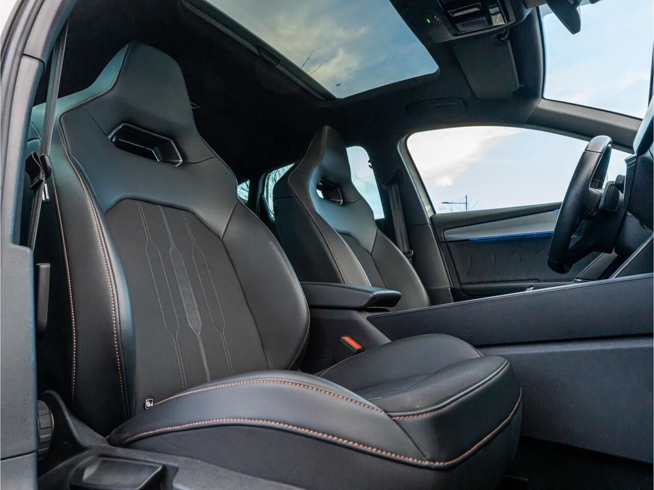 Cupra Leon 1.4 e-Hybrid VZ PANO 19 INCH BLACK OPTIC STUURWIELVERW