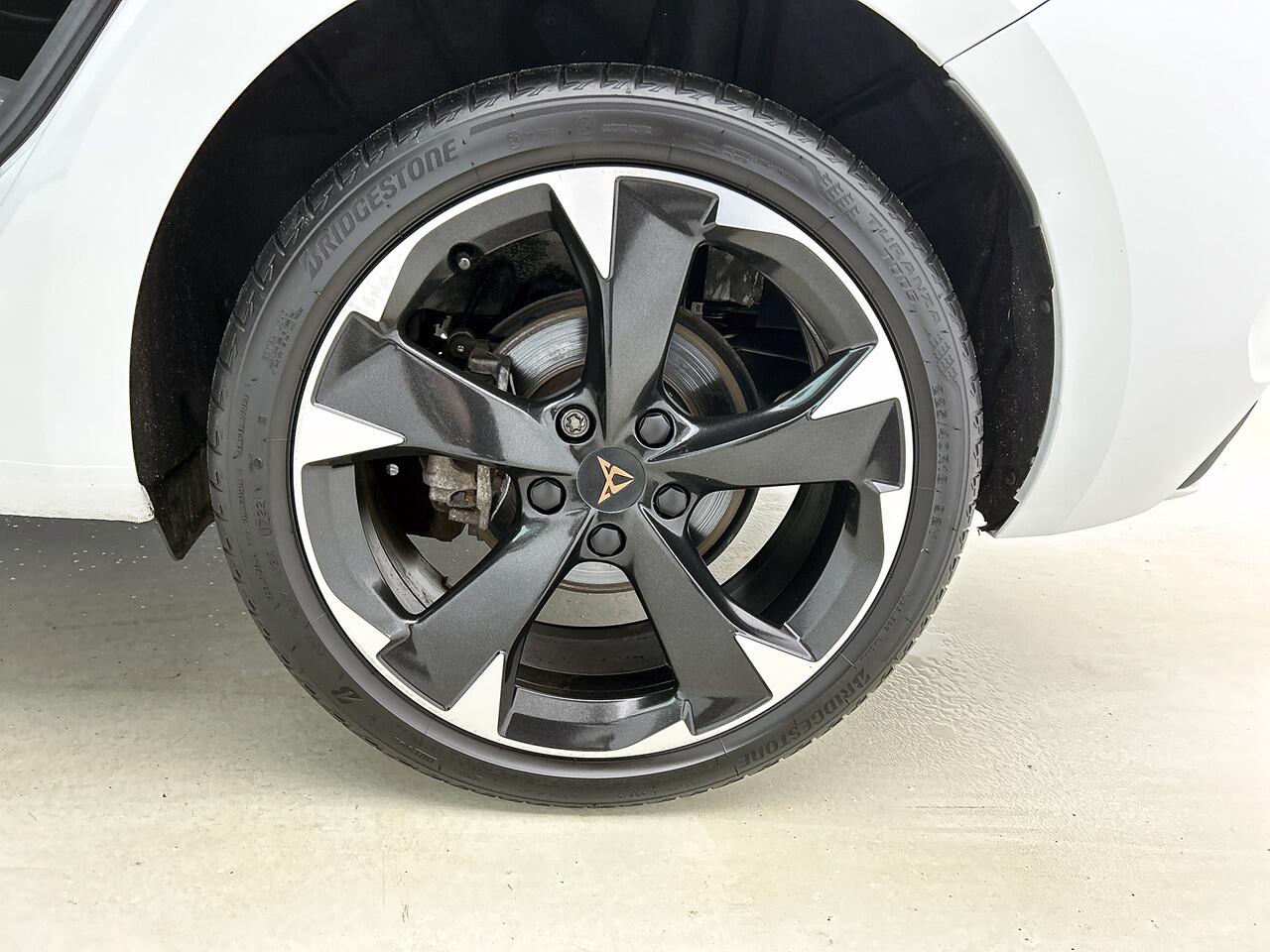 Cupra Leon 1.4 TSI eHybrid 204pk PHEV Adrenaline / Panoramadak / Safe & Driving XL / Full Link