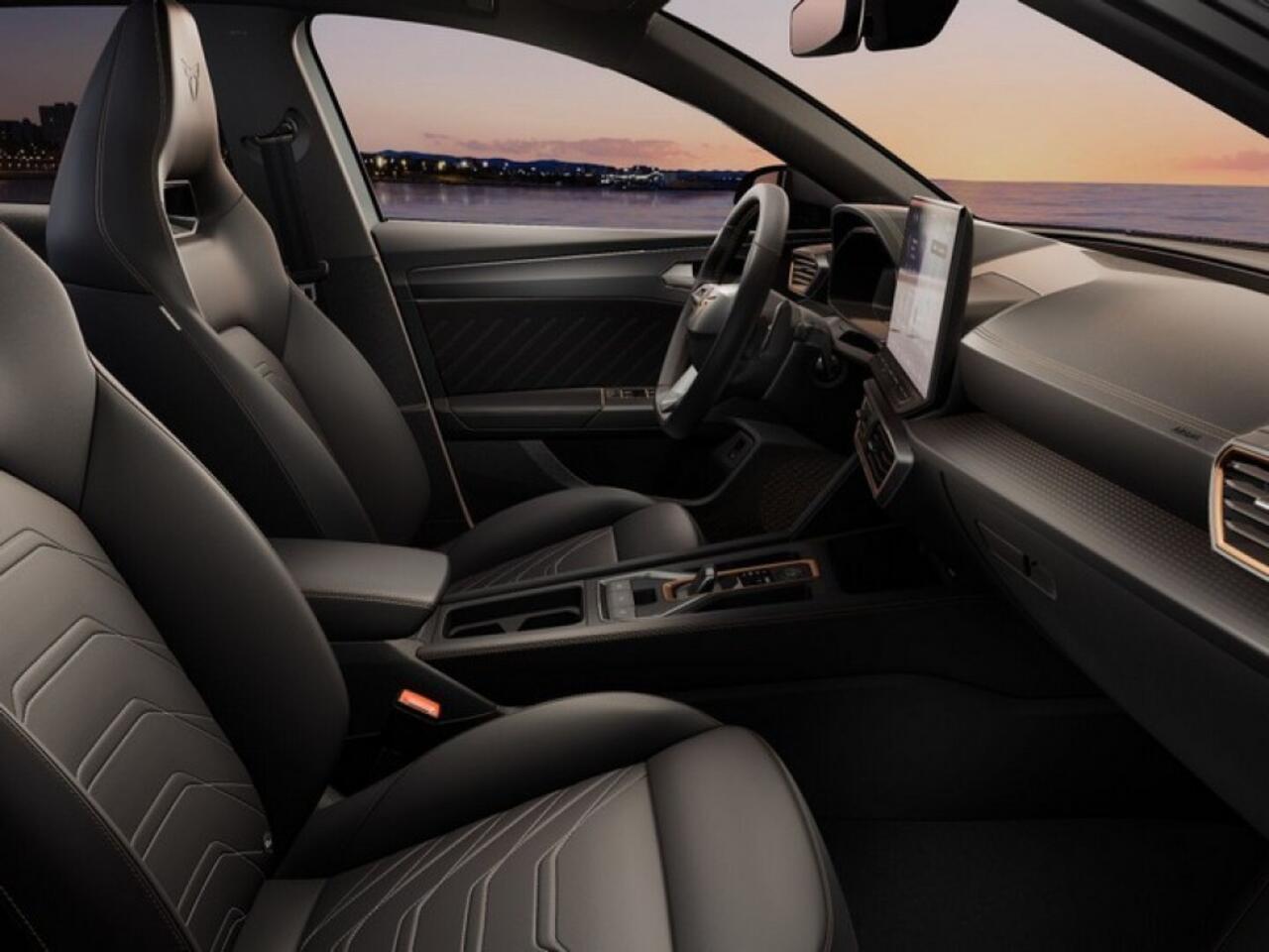 Cupra Leon 1.4 E-HYBRID Business Bestel met hoge korting!