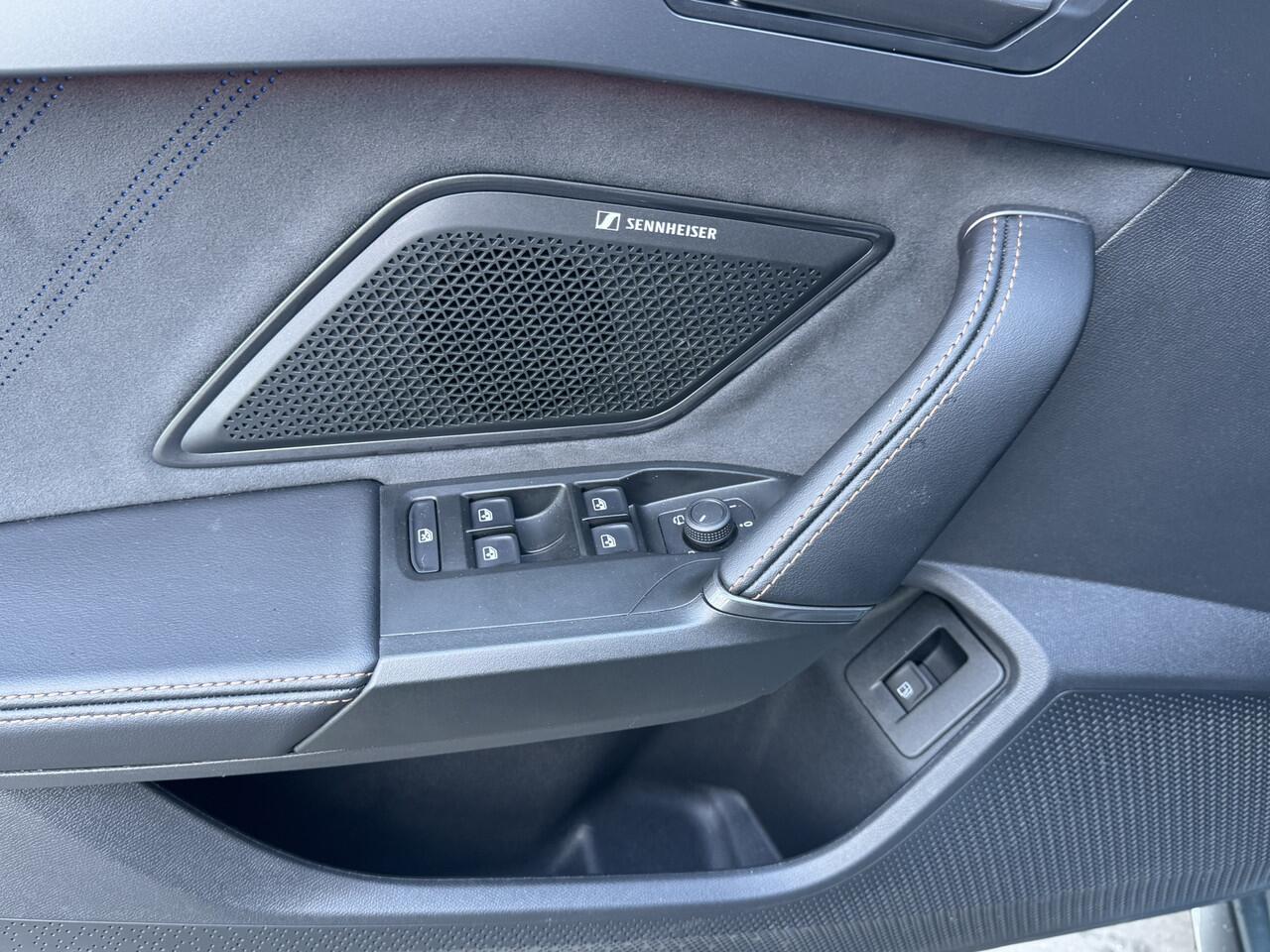Cupra Leon 1.5 TSI e-Hybrid 272pk DSG VZ Extreme Panoramadak Schaalstoelen Sennheiser matte lak!