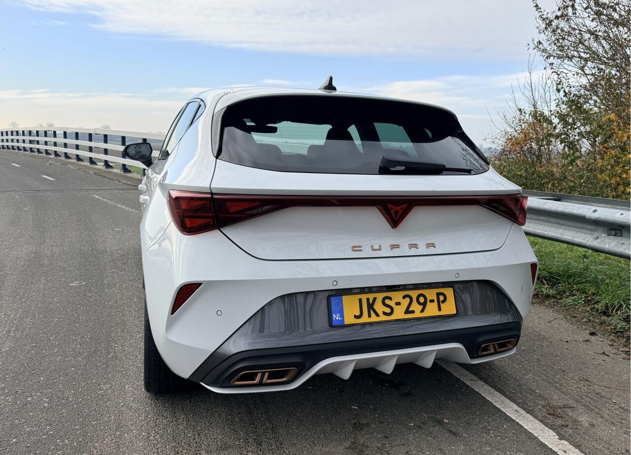 Cupra Leon 1.5 TSI e-Hybrid VZ 272 PK Extreme 200kW Full Hybrid Long Range 19" LM Volledige CUPRA fabrieksgarantie