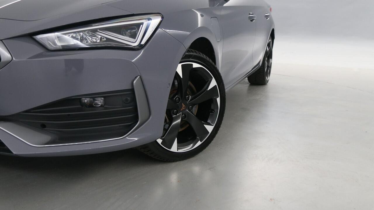Cupra Leon 1.4 TSI eHybrid 204pk PHEV Adrenaline / Navigatie / Camera / Adaptive Cruise